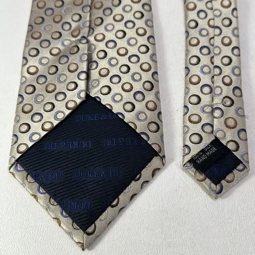 Duke And Duchess ivory tan